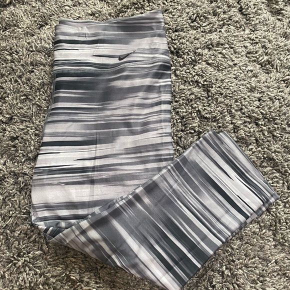 Nike Pants - NIKE leggings